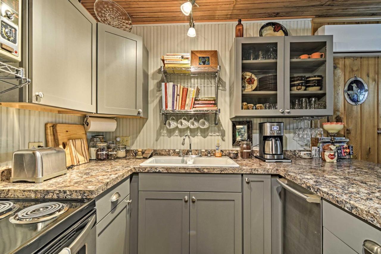 Pet-Friendly One Crow Cottage In Harbor Springs! Extérieur photo