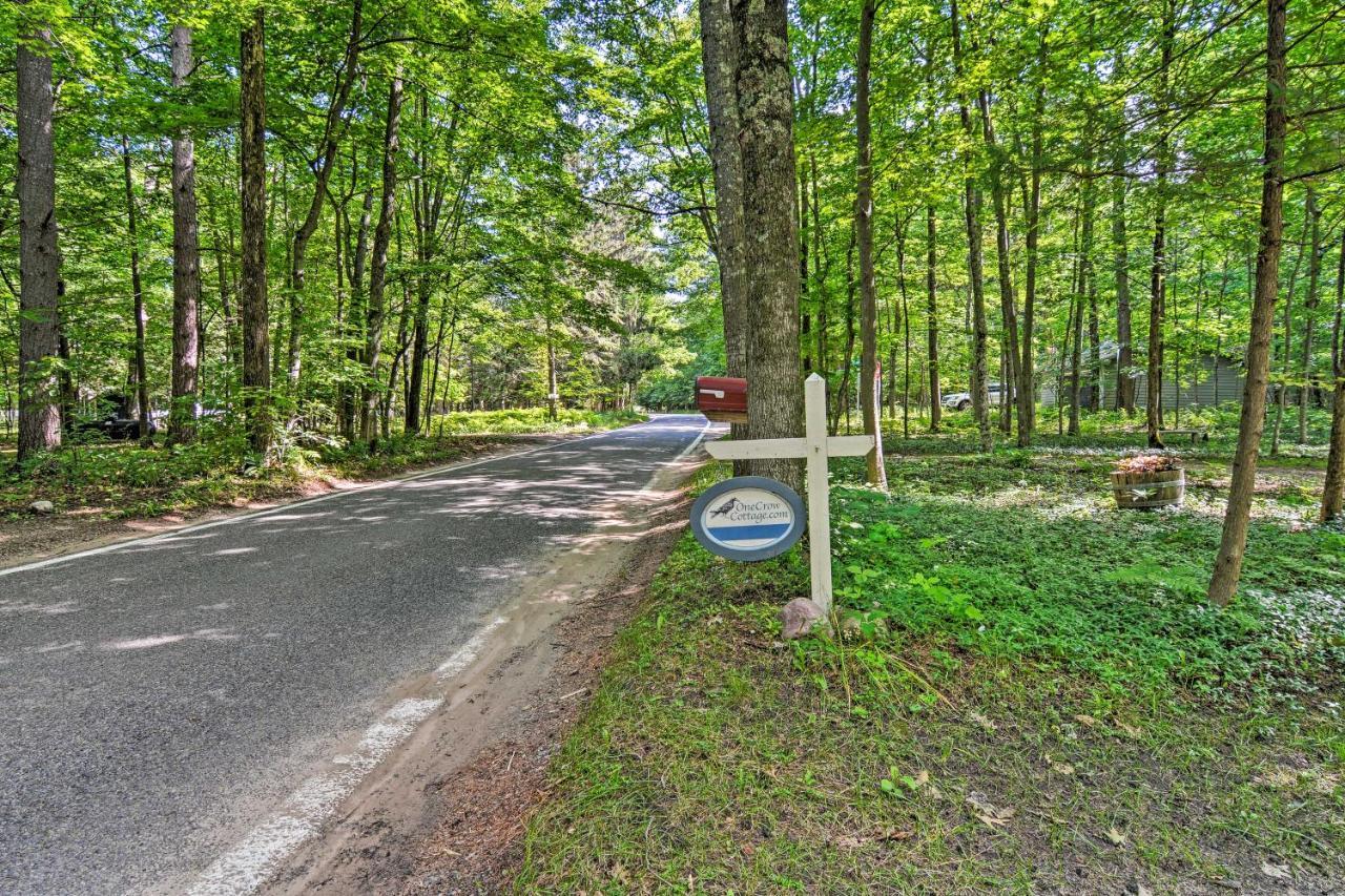 Pet-Friendly One Crow Cottage In Harbor Springs! Extérieur photo
